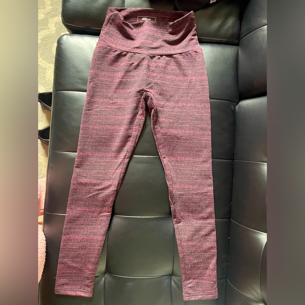 Small Pink and black workout leggings